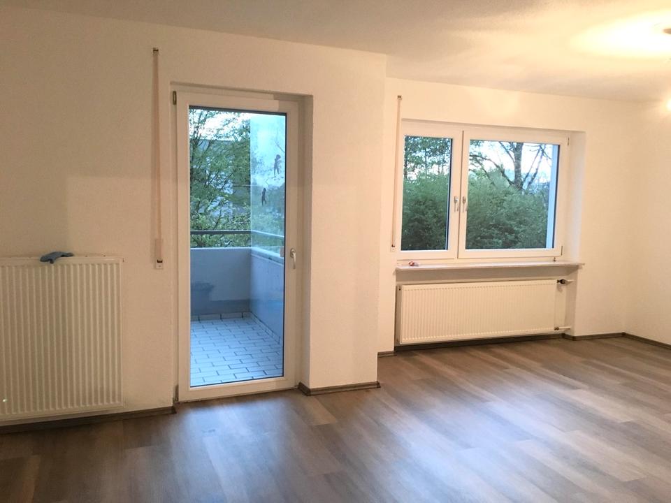 Thumbnail-Renovierte 2,5 Zimmer Eigentumswohnung mit Balkon in Überlingen