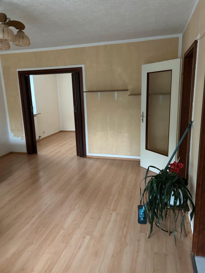 Thumbnail-1,5-Zimmerwohnung mit Balkon und Badewanne in Hannover-Ahlem