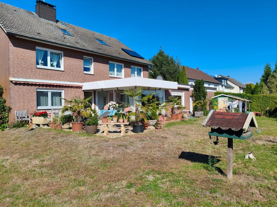 Thumbnail-Großzügig geschnittene EG Wohnung mit Garten