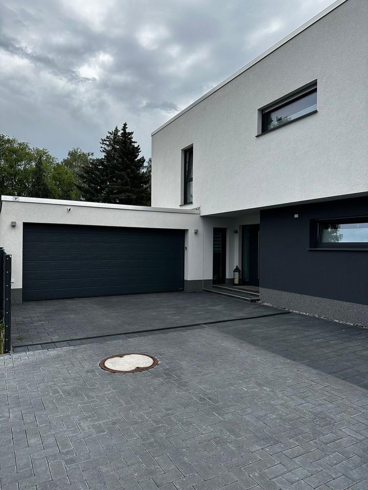 Thumbnail-Einfamilienhaus mit Doppelgarage im Kubusstyle