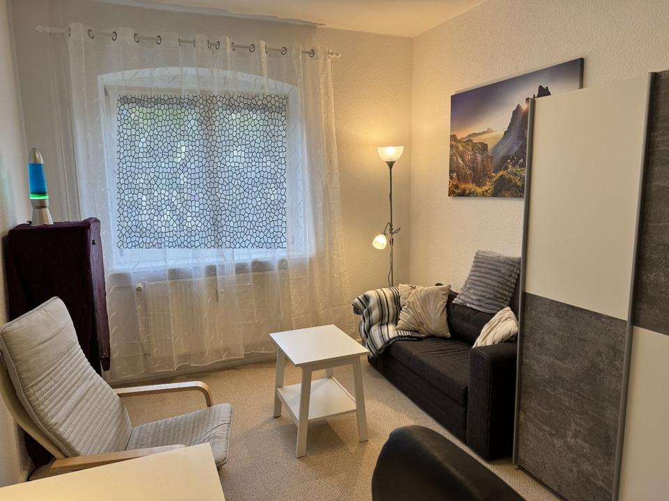 Thumbnail-1 Zi möbliert 12 Monate Untermiete Berlin-Lichtenberg 1 Person