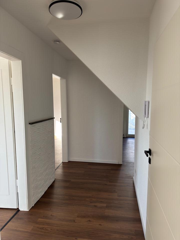 Thumbnail-Helle 3 Zimmer Wohnung 85qm, Zentral in Heilbronn, WG möglich.