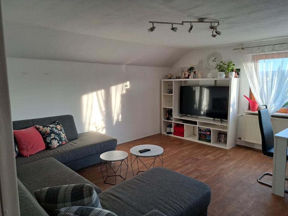 Thumbnail-2-Zimmer-Dachgeschosswohnung