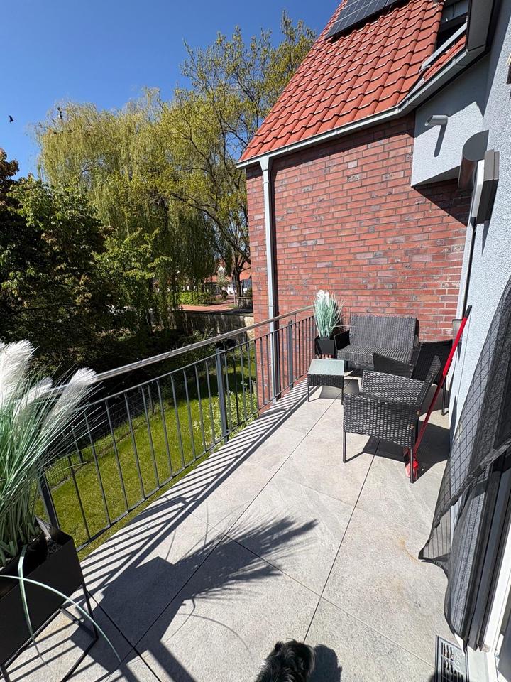 Thumbnail-Wohnung mit Einbauküche und Balkon!
