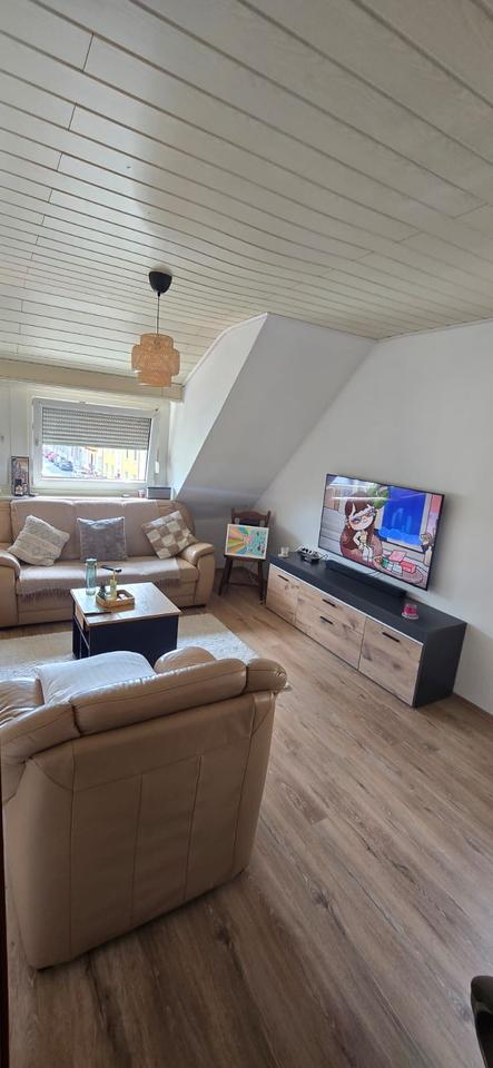 Thumbnail-Helle 2 Zimmer Wohnung 2. OGDG.