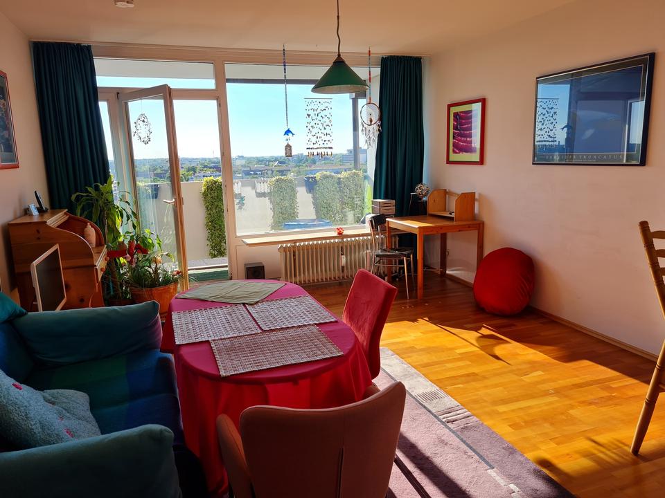 Thumbnail-Schönes möbliertes Appartement mit Balkon zu vermieten