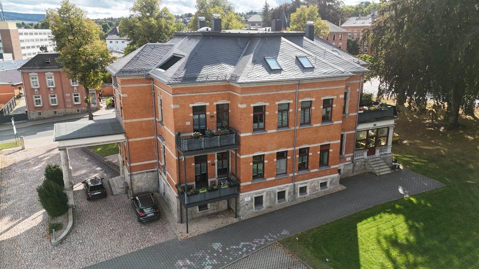 Thumbnail-Großzügige 3 Raum Wohnung mit Balkon in schöner Lage von Auerbach