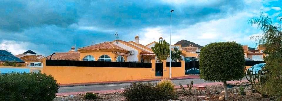 Thumbnail-Bungalow mit Pool in Mazarrón Country Club