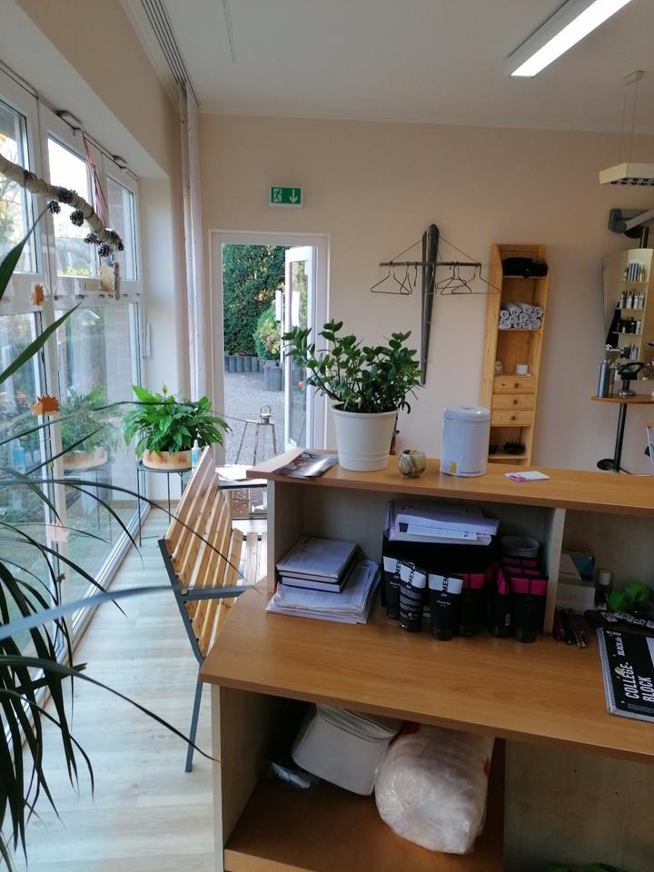 Thumbnail-Friseursalon Friseurladen Kosmetikladen Henstedt Ulzburg