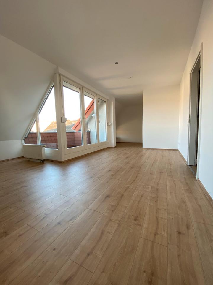 Thumbnail-Helle 3ZKBB Maisonettewohnung inkl neuer Küche & Garage