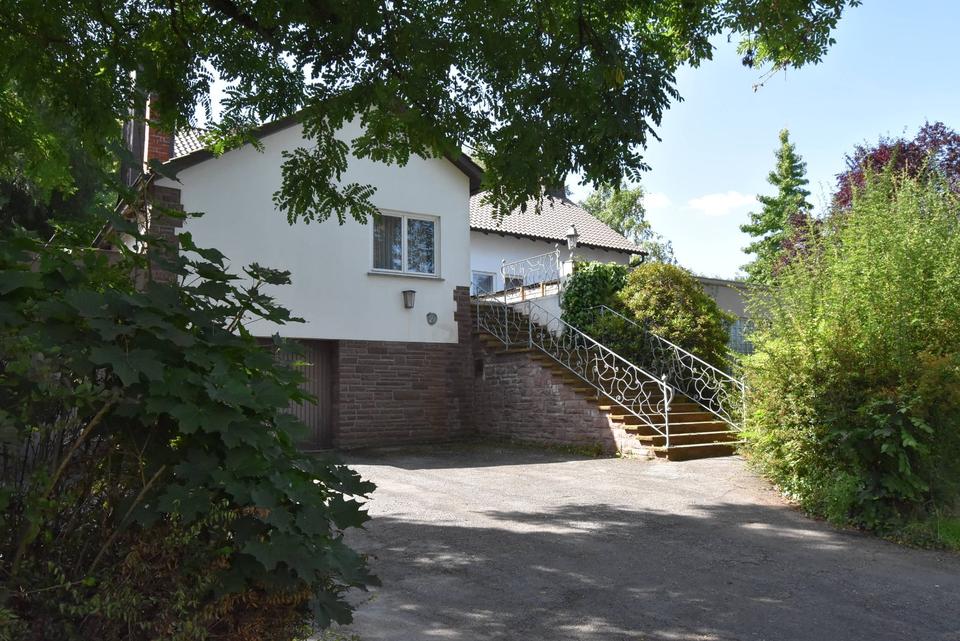 Thumbnail-Einfamilienhaus mit parkähnlichem Grundstück, in bester Lage