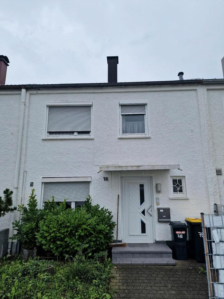 Thumbnail-Reihenmittelhaus in Vöhringen mit Garten, Garage und Potenzial