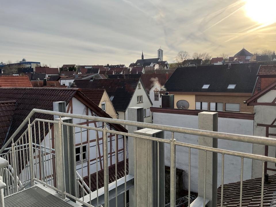 Thumbnail-5 Zimmer Wohnung in einem Mehrfamilienhaus