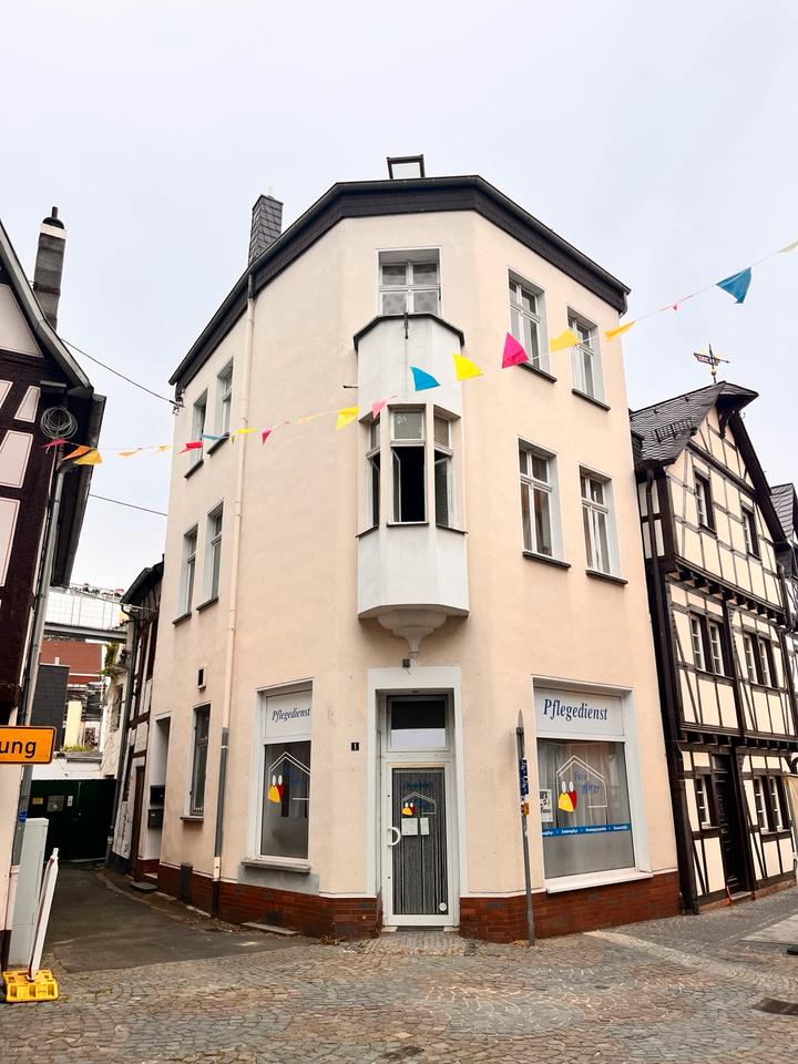 Thumbnail-Charmantes Altstadthaus mit Ladenlokal in LinzRhein zum Verkauf