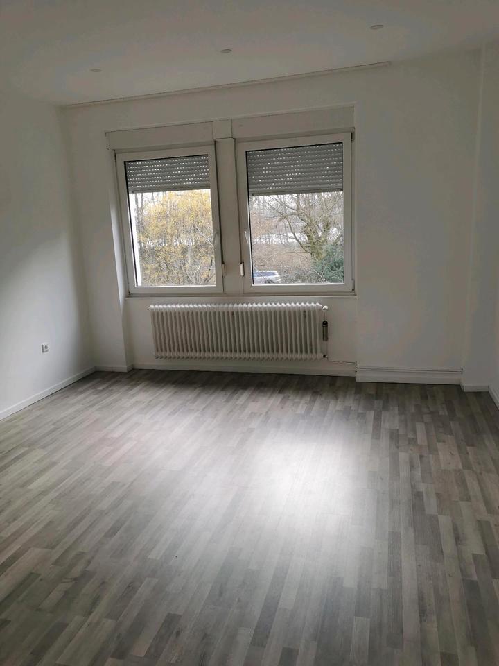 Thumbnail-Drei Zimmerwohnung in ruhiger Lage