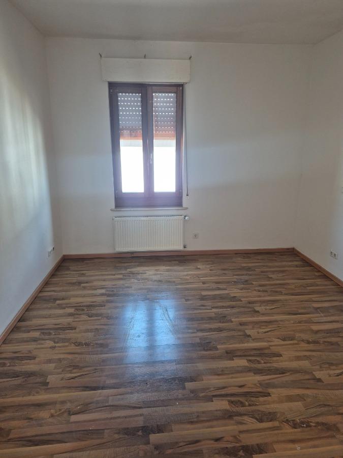 Thumbnail-+++4 Zimmer Wohnung mit Balkon in SB-Altenkessel+++