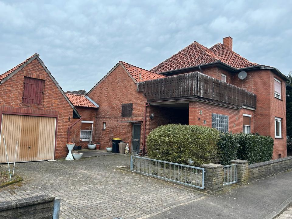 Thumbnail-Großes Zweifamilien Haus in Wunstorf Klein Heidorn