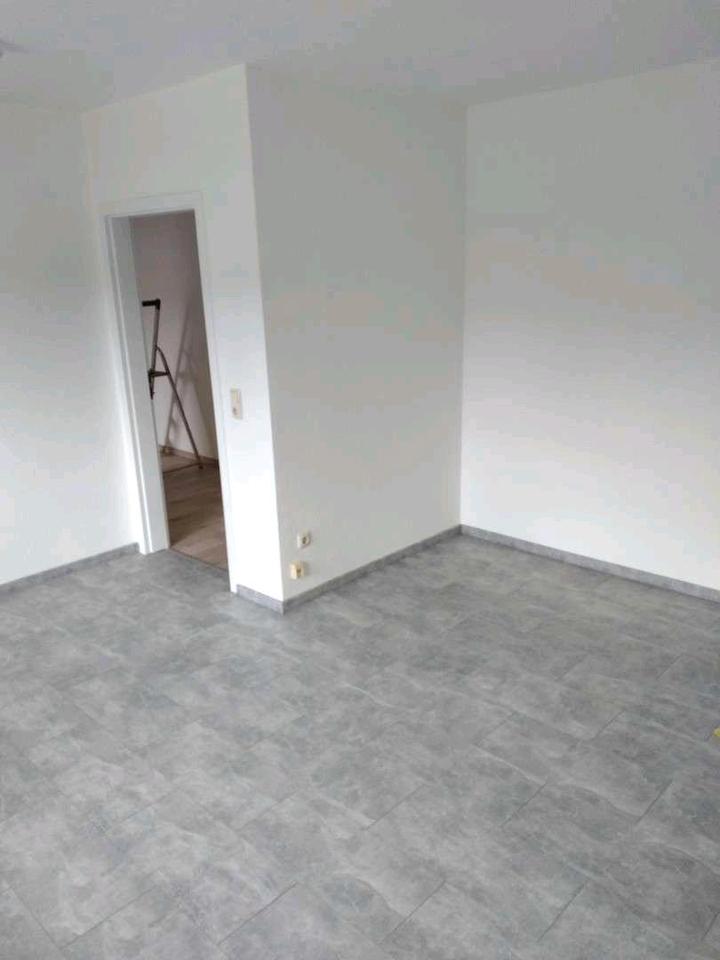 Thumbnail-Renditeobjekt, 1 Zimmer, Küche mit Anbauküche und neues Duschbad