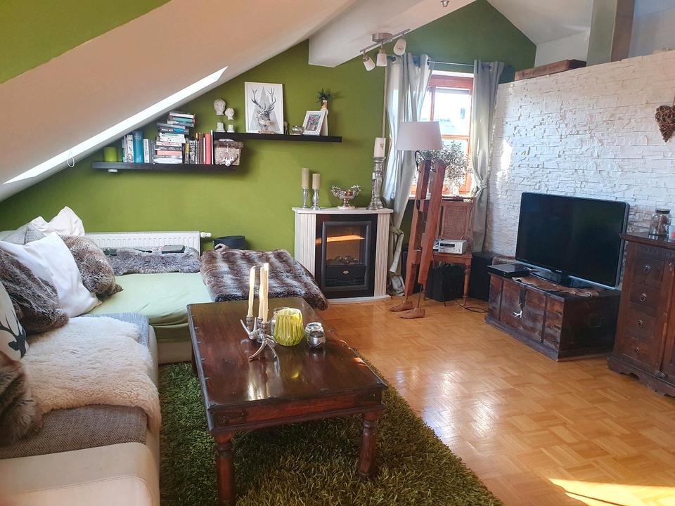 Thumbnail-Sehr schöne Dachgeschosswohnung mit Balkon