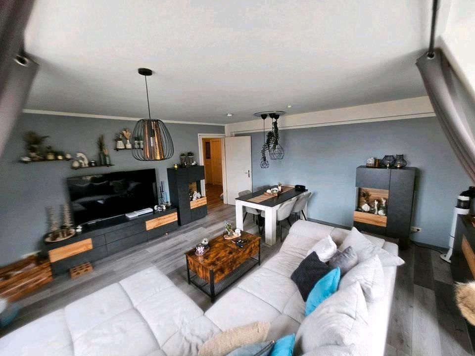 Thumbnail-Schöne 3 Raum Mietwohnung mit Balkon in Klettwitz zu übergeben