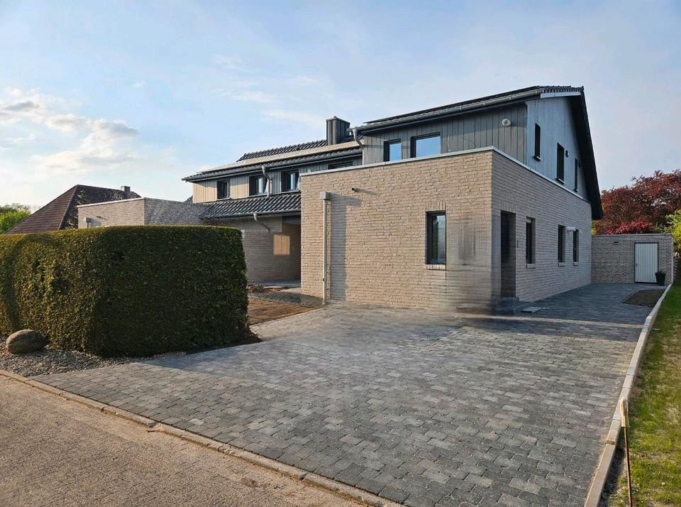Thumbnail-Erstbezug!!! Helle 3 ZKB OG Wohnung mit Dachterrasse