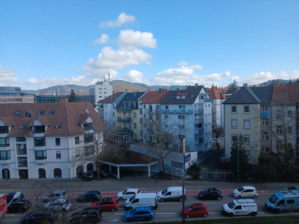 Thumbnail-Eigentumswohnung in Freiburg. Gute Lage 41m 2 Zimmer Stellplatz