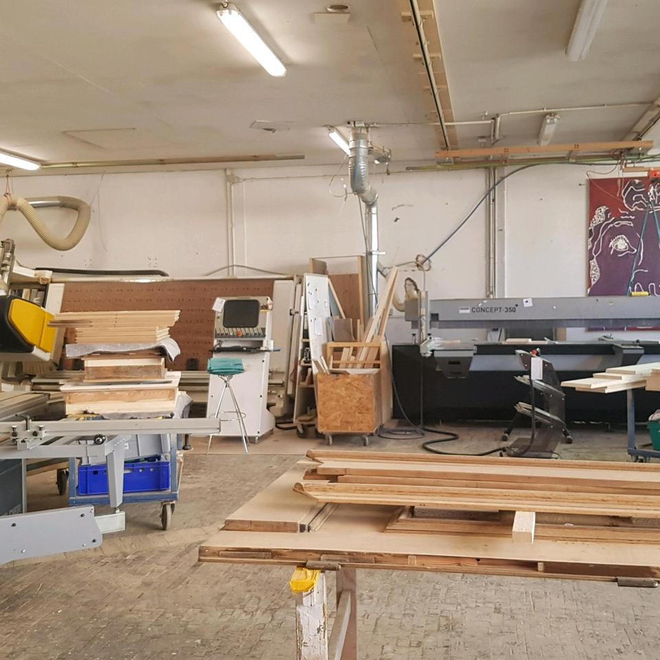 Thumbnail-Werkstattraume Ca 200 m2 zu verpachten