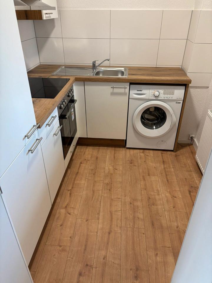 Thumbnail-Komplett renovierte und stilvolle 2-Zimmer-Wohnung mit Balkon