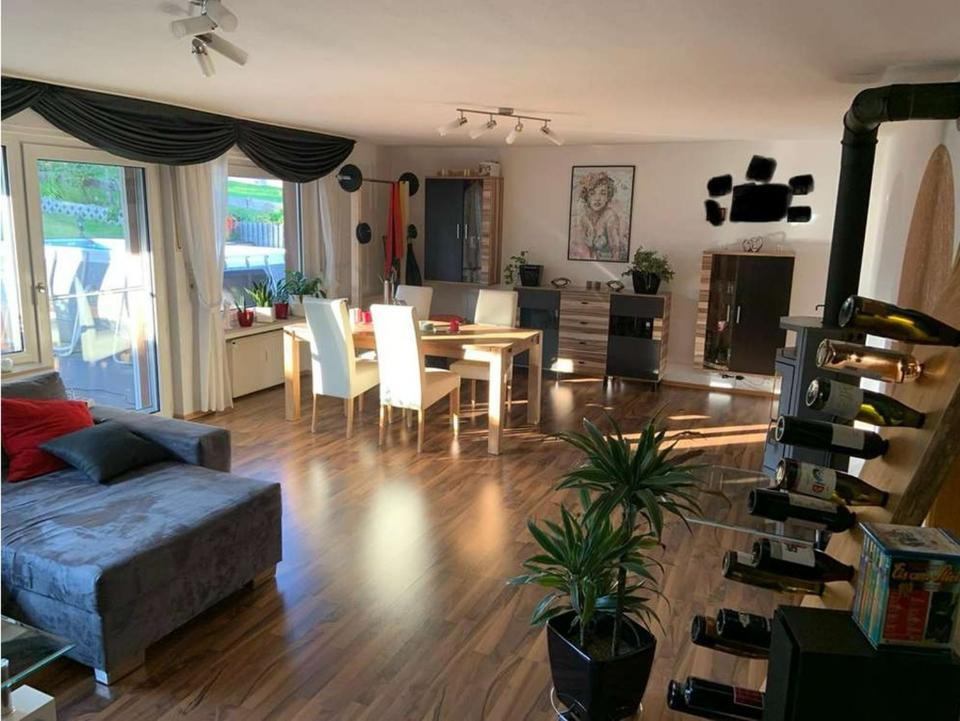 Thumbnail-Charmante 3-Zimmer-Wohnung mit Terrasse und Garten