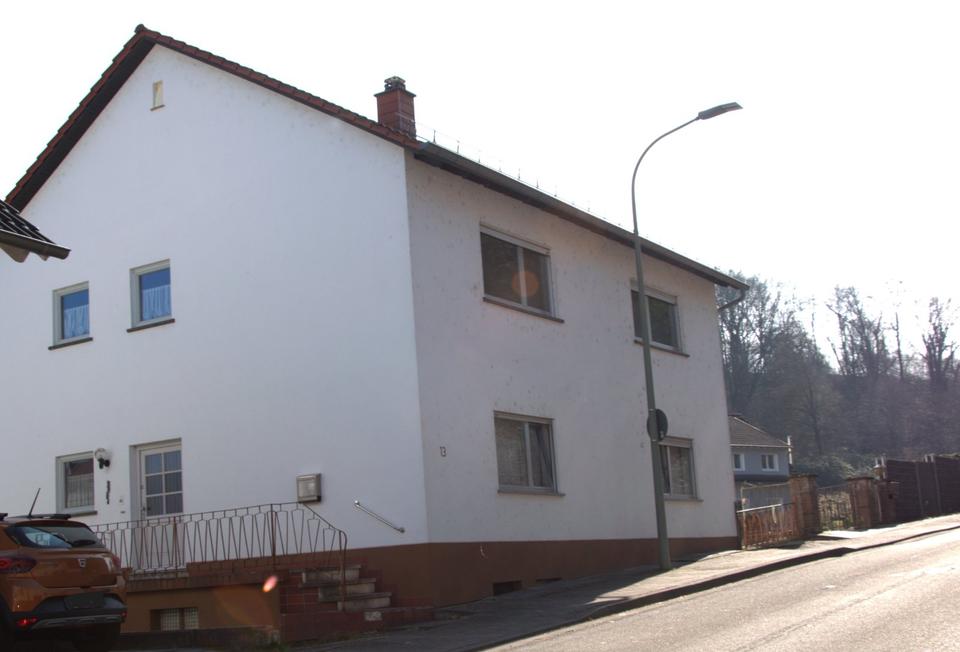 Thumbnail-Zweifamilienhaus mit großem Garten ideal für Familien Anleger