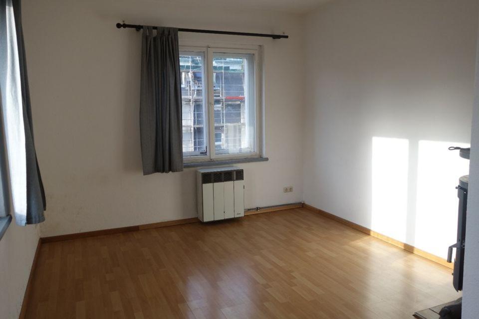 Thumbnail-Studenten WG 4-Raum WE Kamin Wohnküche 2 Bäder, Altbauwohnung