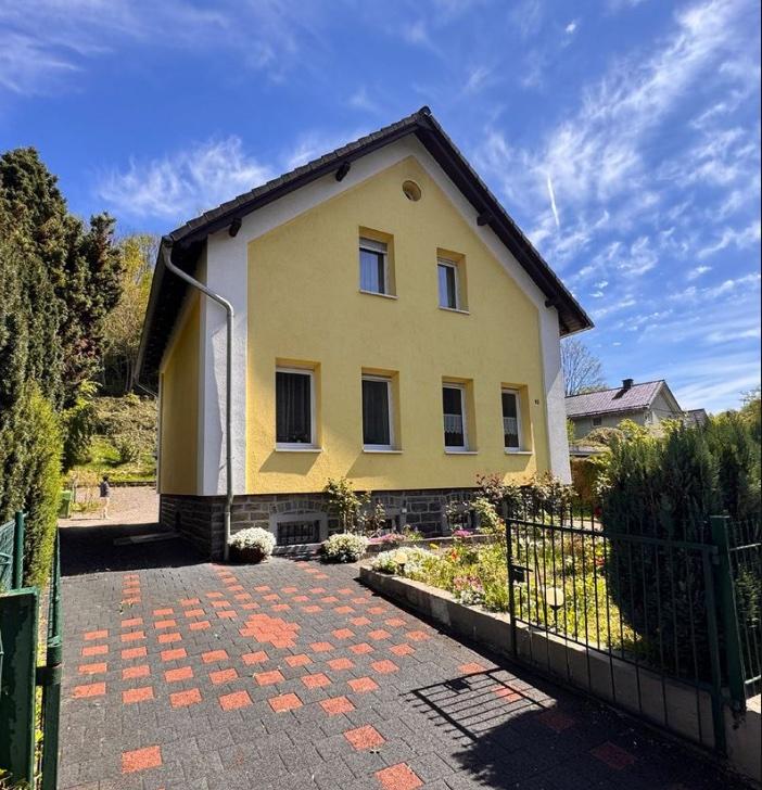 Thumbnail-Charmantes umfangreich modernisiertes Haus in Gummersbach