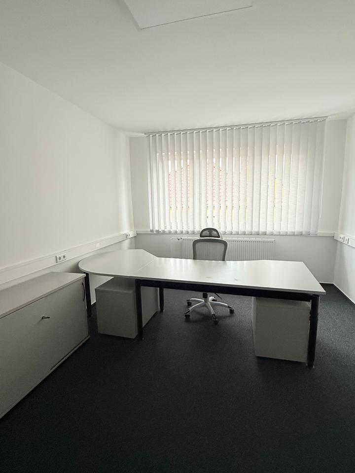 Thumbnail-Büro in Potsdam Marquardt zu vermieten - möbliert