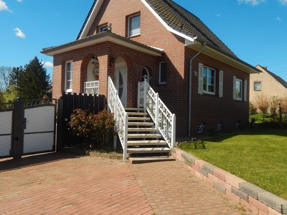 Thumbnail-Gepflegtes Einfamilienhaus mit Sauna, Kamin, Solar ohne Provision