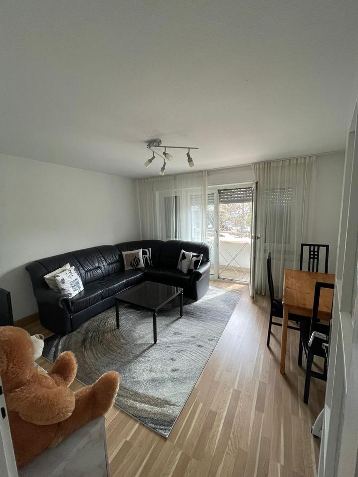 Thumbnail-Helles 2-Zimmer-Apartment mit Balkon, voll möbliert & super Lage