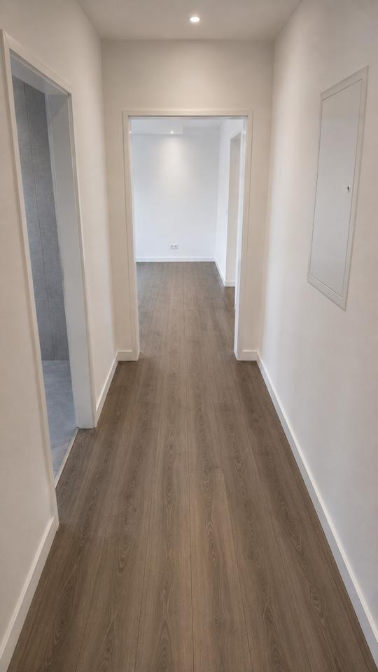 Thumbnail-Hochwertige kernsanierte 2 ZKB Wohnung