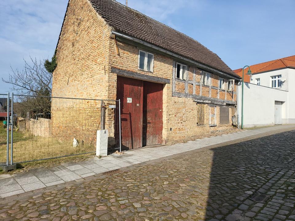 Thumbnail-Grundstück 800m² mit Haus