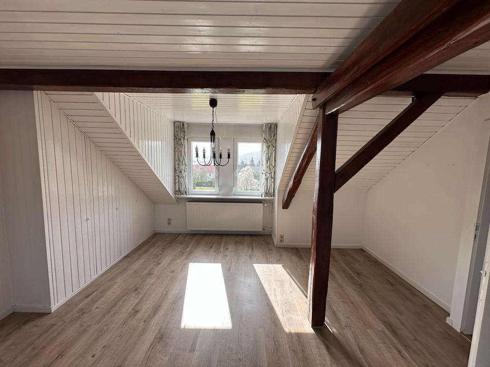 Thumbnail-Dachgeschosswohnung in Scherfede zu vermieten – 70 m²