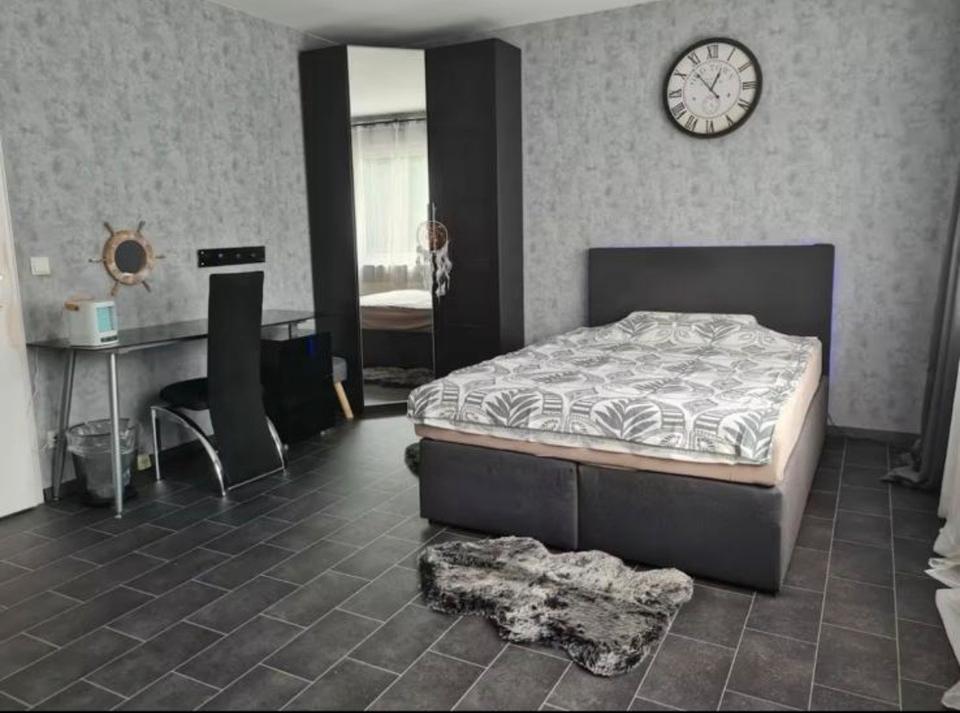 Thumbnail-Möblierte Zentrale Wohnung|50qm2Z+Küche|kostenlos parken+ÖPVN