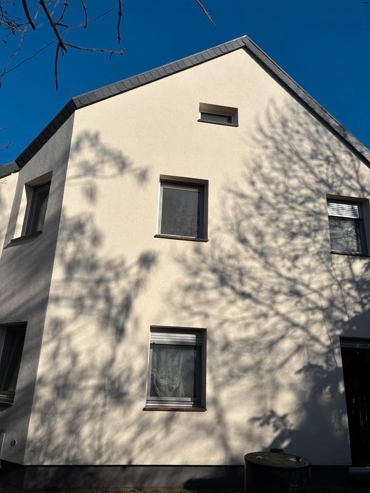 Thumbnail-Großes familienfreundliche Grundstück mit 2 Häusern