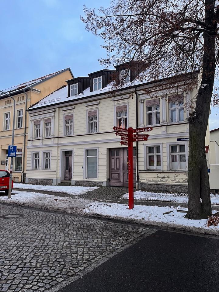 Thumbnail-schön geschnittene Wohnung mit 2 WC's Carport 78qm