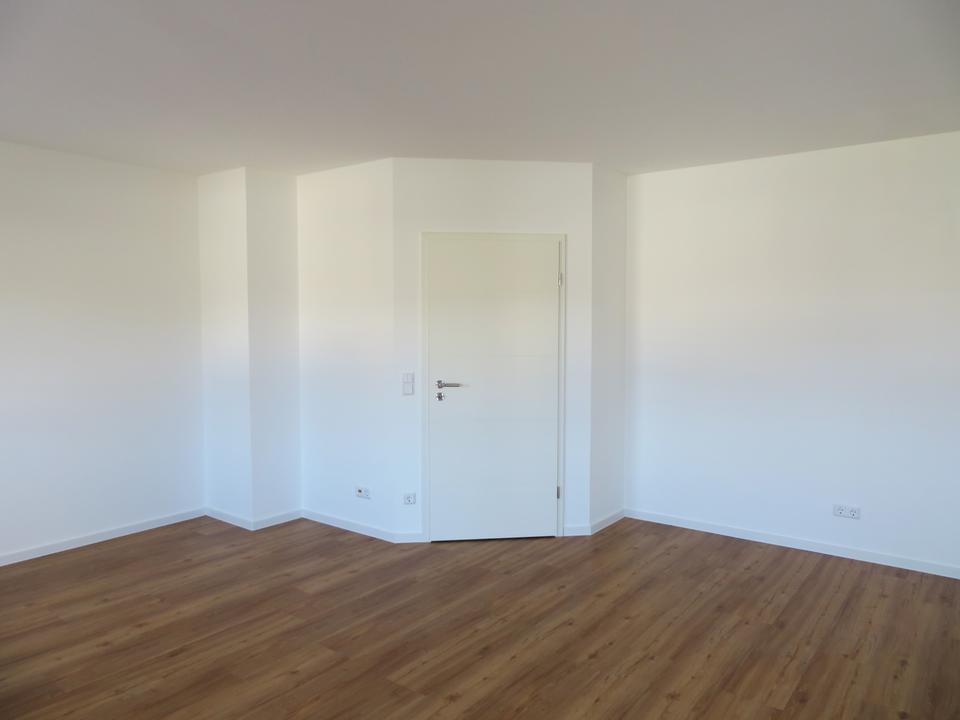 Thumbnail-*Erstbezug nach Sanierung* 4 ZKB-Whg. 104 m² mit Terrasse & EBK