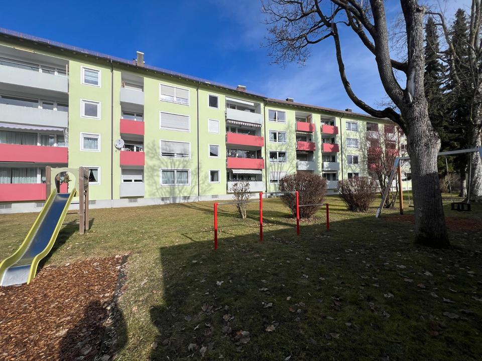 Thumbnail-Moderne 3-Zi-Wohnung, Kellerraum und Einzelgarage