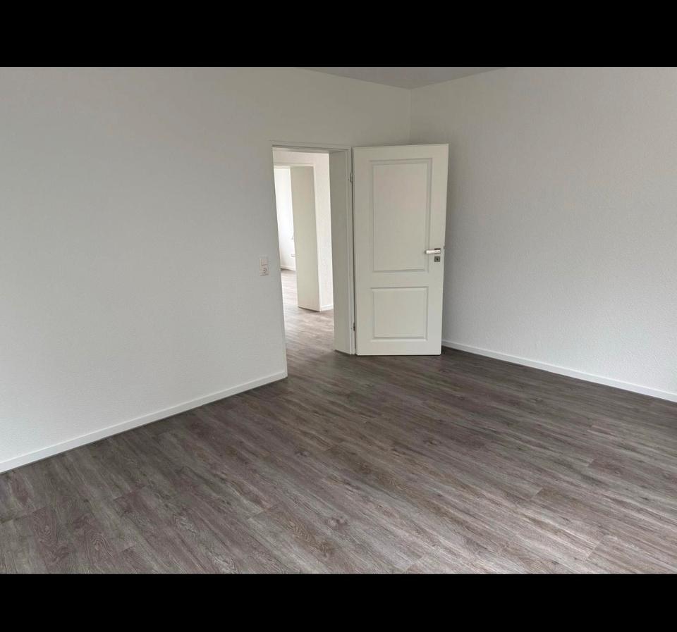 Thumbnail-Neu sanierte 2 Zimmer Wohnung im Herzen von Baesweiler am CAP