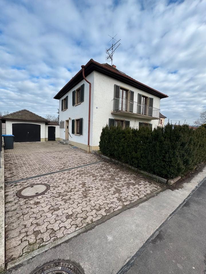 Thumbnail-Provisionsfrei: Freistehendes Einfamilienhaus in Emmendingen