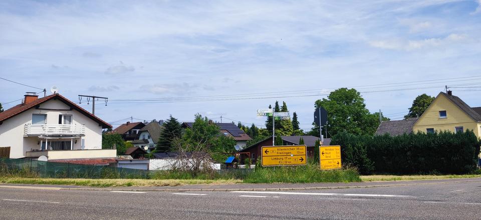 Thumbnail-großes Baugrundstück im Herzen von 56414 Wallmerod