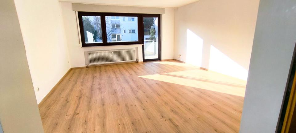 Thumbnail-Hochwertig modernisiert: Helle 3,5-Zimmer-Wohnung in Weinsberg