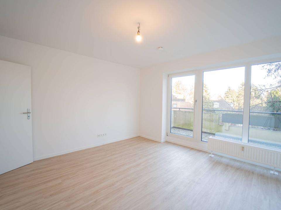 Thumbnail-Frisch saniert: 2 Zimmer in heller Dachgeschosswohnung