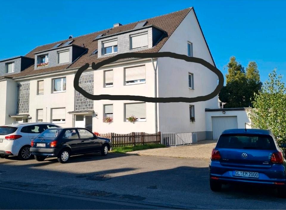 Thumbnail-Köln-Dünnwald 3-Zimmer-Wohnung mit Balkon