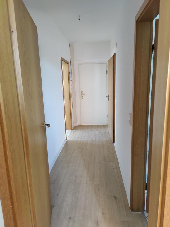 Thumbnail-3 Zimmer + Küche + Bad in 39397 Schwanebeck KM 390 €